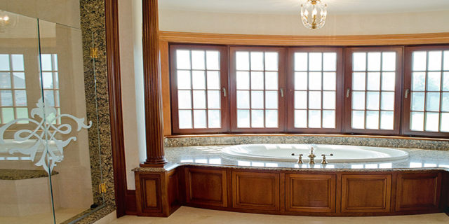 Bathroom Tub
